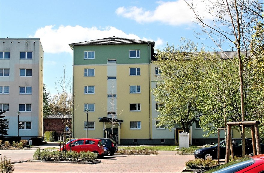 zeigt Gebäudeteil Hans-Fischer-Str. 13