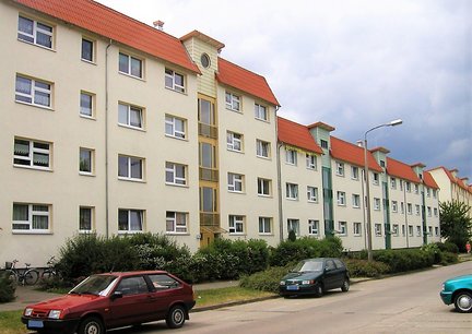 zeigt Gebäudeansicht Max-Matern-Str. 11-15