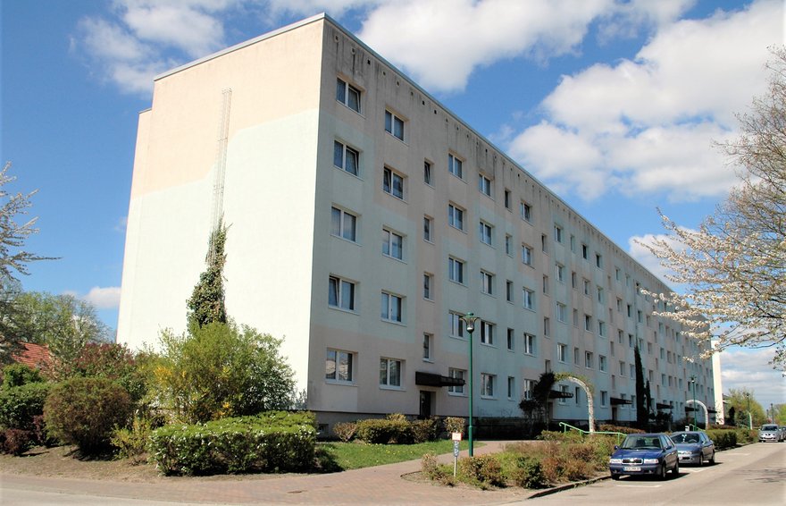 zeigt Gebäudeansicht Hans-Fischer-Str. 1-6